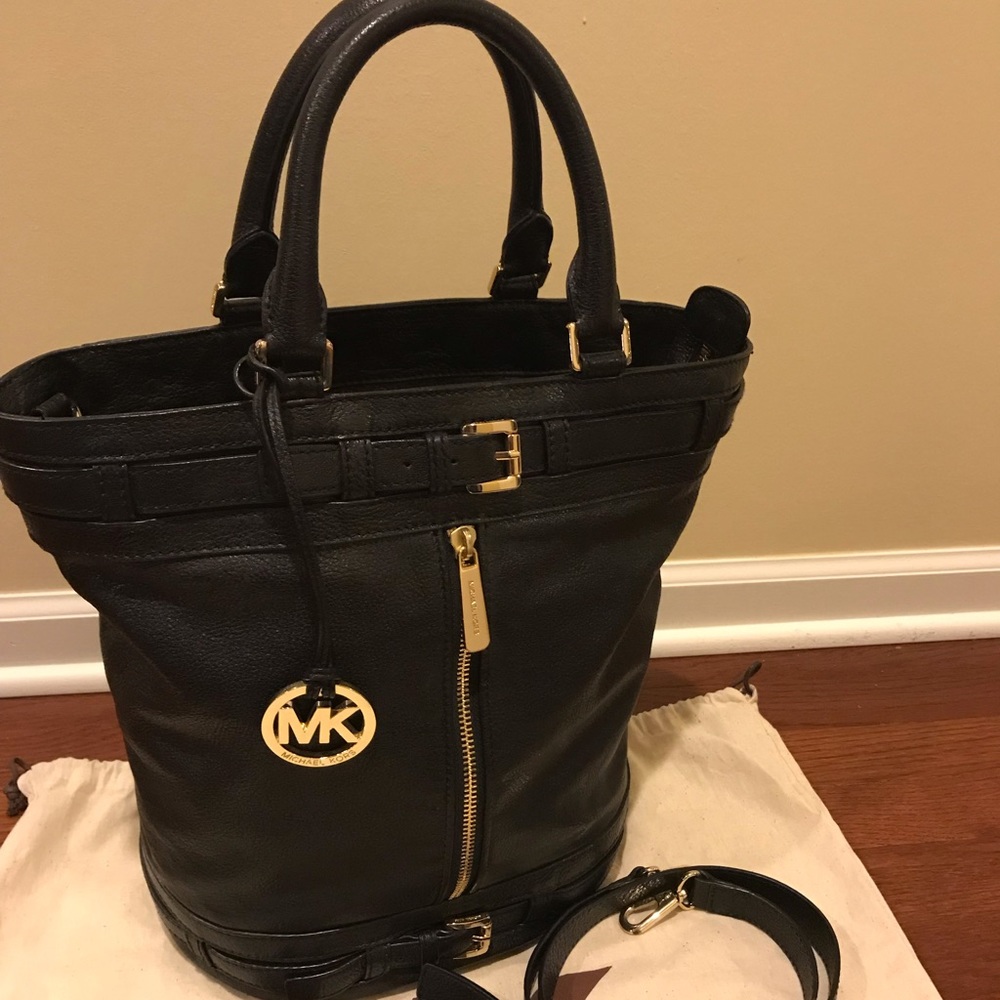 Michael Kors leather purse